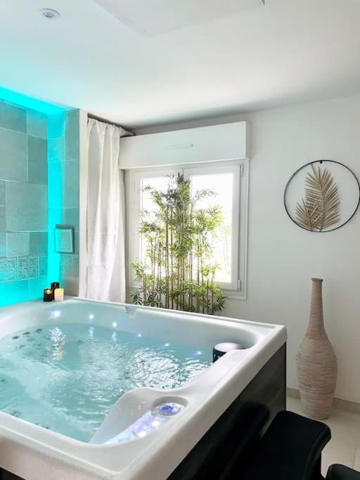 Dans Ma Bulle… Univers Spa Germigny-des-Prés 外观 照片